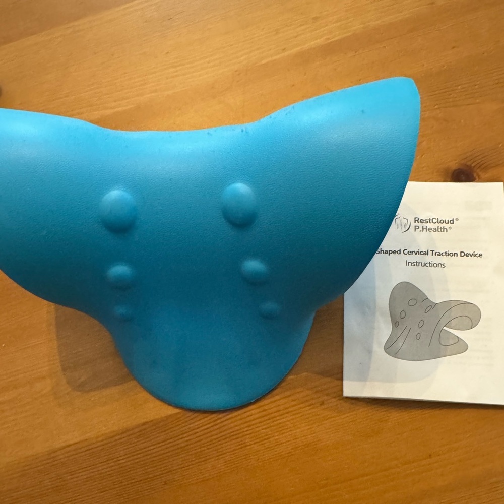 RestCliud C-shaped Cervical Traction Device pillow
